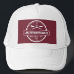 レイクウィニペサウキーNHカスタムタウン，名前，いかり キャップ<br><div class="desc">Lake Winnipesauke、New Hampshire航海のいかりデザインは、お住まいの町(Moultonborough、Wolfeboro、Meredith、Alton、Gilford、Weirsビーチなど)とお名前（または削除）に付き添っています。  このレトロなヴィンテージスタイルデザインには、白い円、いかり、ごちゃごちゃのパドル、湖ウィニペサウキはっきりしたーのバ読ナーがあります。 ボート愛好家や、ウィニペサウキー湖や、町や小屋、湾などを愛する人なら誰でも、家族の懇親会に最適です。「」をオンにし、次に小さなスポイトを使クリック用して、背景カスタム色を簡単に変更できます。 また、下のCurafleGalshopクリックのロゴに、他のLake Winnipesaukee製品も掲載されています。 感謝していストップ!</div>