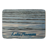 レイクウォーターベージュブルーブラック バスマット (正面)