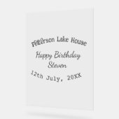 レイクハウスビーチハッピーバースデー名を追加する日付の年 アクリルサイン (傾斜)