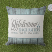 レイクハウスワードアート装飾用クッションへようこそ アウトドアクッション (芝生)