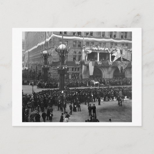 レイクフロントシカゴでコロンビアパレードを形成 ポストカード (正面)