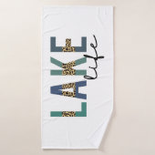 レイクライフチエタプリントタイポグラフィ バスタオル (バスタオル)