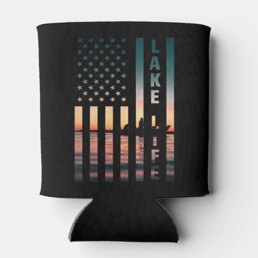 レイクライフフィッシャーマンサンセットアメリカ国旗のバスフィッシュ 缶クーラー (裏面)