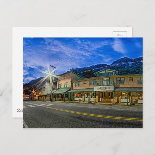 レイクルアー北キャロル近くの煙突の岩の小さな町 ポストカード (正面/裏面)