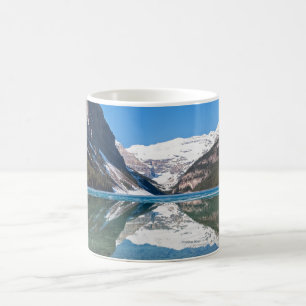 レイクルイズ湖での反射 – Banff NP，カナダ コーヒーマグカップ