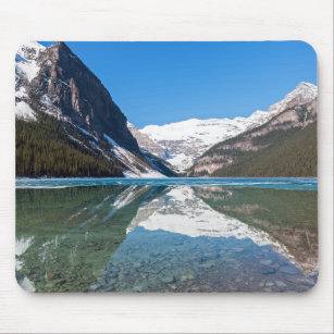 レイクルイズ湖での反射 – Banff NP，カナダ マウスパッド