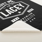 レイシーパーソナライズされたネーム誕生日 シェルパブランケット (3/4)