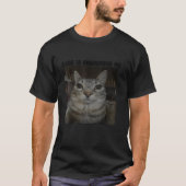レイジが猫を見つめ間抜けて怒っておもしろいいる Tシャツ (正面)