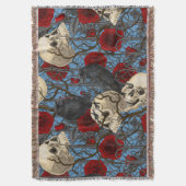 レイベンの秘密。暗くて陰気なゴシック様式のイラストレーション スローブランケット (正面縦)