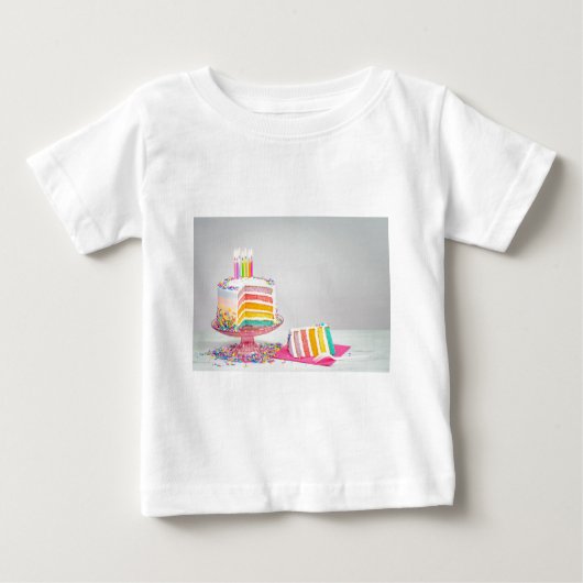 レインボーお誕生日ケーキ ベビーTシャツ (正面)