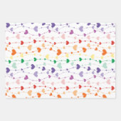 レインボーかわいらしストライプのとハートパターンの誕生日 ラッピングペーパーシート (正面2)