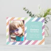 レインボーかわいらしストライプバースデーパーティ招待状 招待状 (スタンド正面)