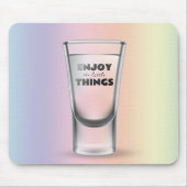 レインボーの背景にショットグラス マウスパッド (正面)