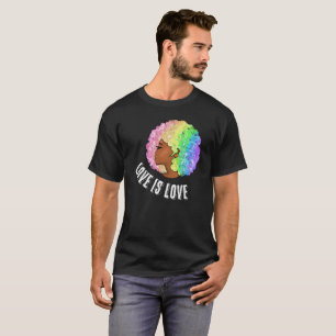 レインボーアフロLGBTQ愛は愛プライド黒人女性 Tシャツ