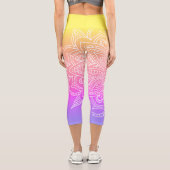 レインボーアンドホワイトマンダラヨガカプリレギンス カプリレギンス (裏面)