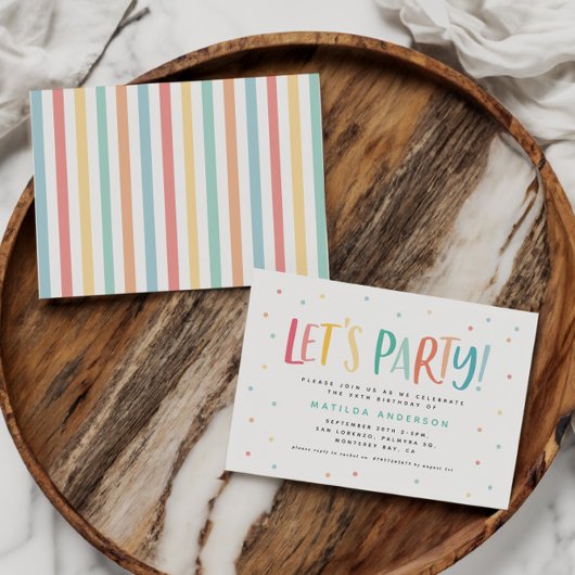 レインボーカラフルはパーティーの誕生日の招待を許可する。