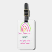 レインボーカラフルストライプ先生名の年を追加 ラゲッジタグ (正面縦)