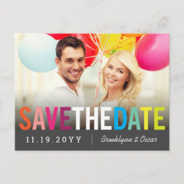 レインボーカラフル文字モダン写真Save The Date 案内ポストカード