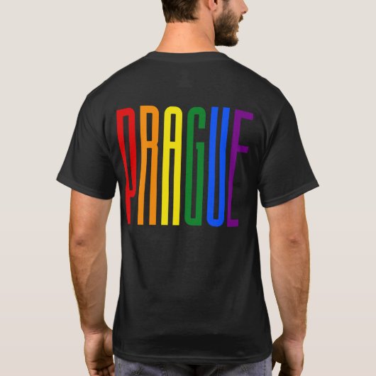 レインボーカラフル文字LGBTQプラハゲイプライドLGBT Tシャツ (裏面)