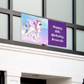 レインボーカラーで美しいユニコーン誕生日 横断幕 (ビルの外側)