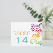 レインボーカラーはリーフ結婚のテーブル番号をスクロール ポストカード (スタンド正面)