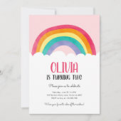 レインボークラウドおもしろいピンクガール誕生日招待状 招待状 (正面)
