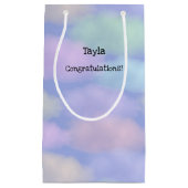 レインボークラウドパーソナライズされた抱き枕 スモールペーパーバッグ (正面)