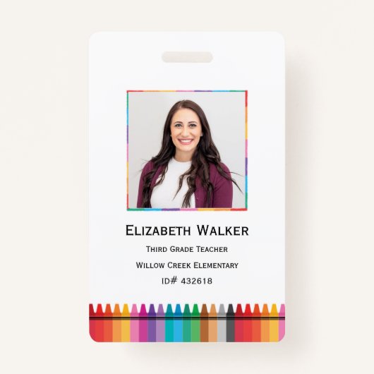 レインボークレヨン学校 バッジ (正面)