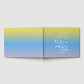 レインボーグラデーションイエローブルー結婚ピンク ゲストブック (全面)