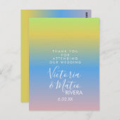 レインボーグラデーションイエローブルー結婚ピンク ポストカード (正面/裏面)