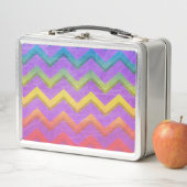 レインボーシェブロンバイシャーリーテイラー メタルランチボックス (インサイチュ)