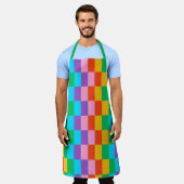 レインボーステップブロックパターンエプロン エプロン (着用した状態)