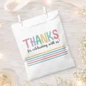 レインボーストライプズ赤ちゃんシャワー感謝してい フェイバーバッグ (クリップ留めされた状態)