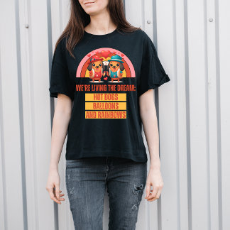 レインボードリーム:愛らしいホットドッグキャラクター Tシャツ