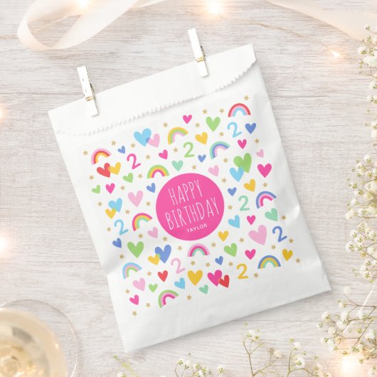 レインボーハート2nd誕生日パーティー名前をカスタムするピンク フェイバーバッグ (クリップ留めされた状態)