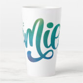 レインボーパーソナライズされたウェイクアップ&スマイルやる気を起こさせる カフェラテマグ (正面)