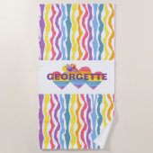 レインボーパーソナライズされたハートビーチタオル ビーチタオル (正面)