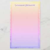 レインボーパープルピンクオレンジ縁ど名前をカスタムする 便箋 (正面)