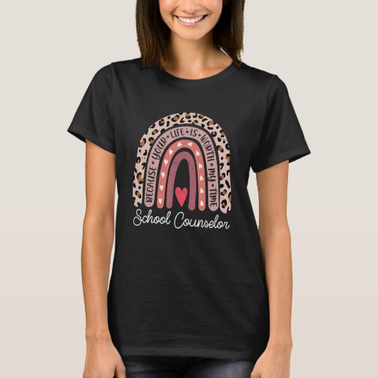 レインボーヒョウ柄の楽しいスクールカウンセラー Tシャツ (正面)