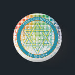 レインボーピクセルビデオゲームゲーマーバー（ユダヤ教の）バル・ミツバー 缶バッジ<br><div class="desc">レインボー色の雨のピクセルゲーマーまたはビデオゲームのバー（ユダヤ教の）バル・ミツバー好意ボタン。この非ゲーマー伝統的ビデインスパイアオゲームデザインはダビデのユダヤ星を特徴としている。また、ボタンの背景に沿って明るい色の虹の雨やカスケードのデジタルスタイルのコンピュータのピクセルパーソナライズされたがある。フォントはテクノ・コンピュータスタイル。このビデオゲームバーパーソナライズされた（ユダヤ教の）バル・ミツバーお気に入りボタンは素晴らし、のビデオゲームを愛し遊、古いスタイル2Dピクセルグラフィックゲームのファンである男の子のためのものである。今やトレンディーは、一人の少年の興味と真の人格伝統的に焦点を当てユニークる非バーの（ユダヤ教の）バル・ミツバーデザインと行く。だからもし、あなたの息子はゲームのすべての事を愛し、その後、これは彼のための正しいバー（ユダヤ教の）バル・ミツバーボタンかもしれない。</div>