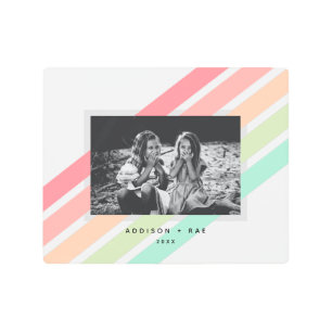 レインボーフォトピンクキッズ名前をカスタムするメタルウォールアート メタルプリント