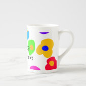 レインボーフラワープライドラブ追加ネーム文字lqbtq abst ボーンチャイナマグカップ (右)