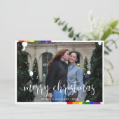 レインボーブラシストロークLGBTメリークリスマスフォト シーズンカード (スタンド正面)