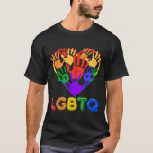 レインボープライド ラブ ハート ハンズ LGBTQ ユニティ デザイン Tシャツ (正面)