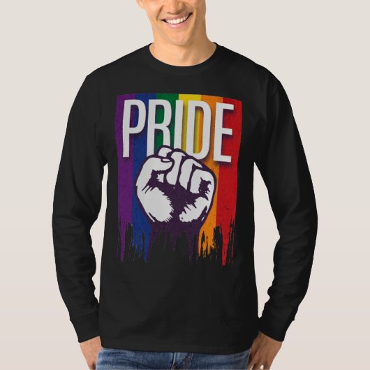 レインボープライドLGBTQフラグ 人民に力の拳 Tシャツ (正面)