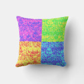 レインボーポップ・アートのアートバブルラップ クッション (裏面)