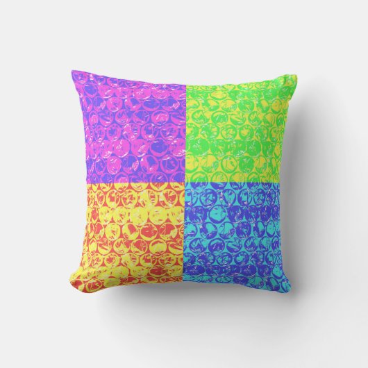 レインボーポップ・アートのアートバブルラップ クッション (正面)