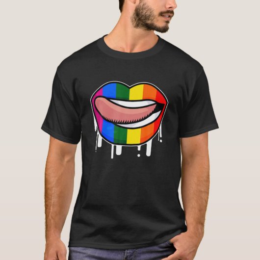 レインボーマウスリップLGBTレズビアンゲイバイセクシュアルトランス Tシャツ (正面)