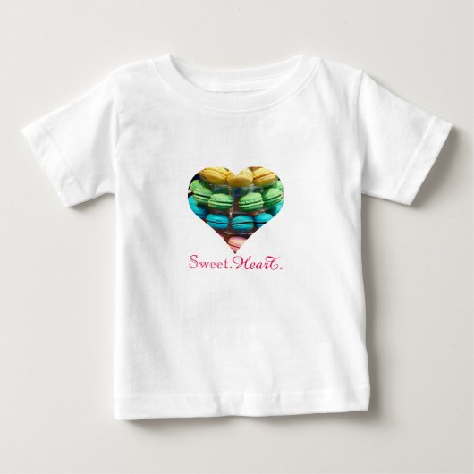 レインボーマカロンスイーツハート ベビーTシャツ (正面)