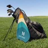 レインボーモノグラム名前をカスタムするレトロサンセットストライプ ゴルフタオル (グリーン)